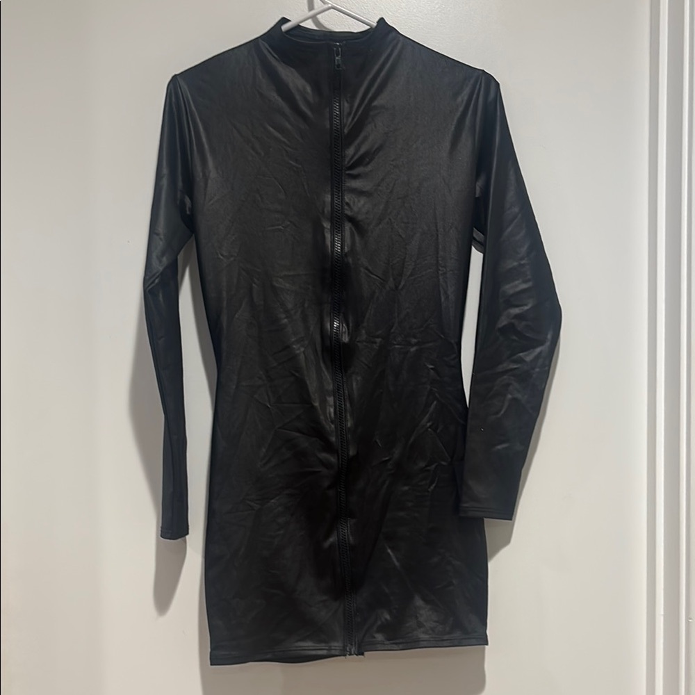 Elegant Black Long Sleeve Dress
